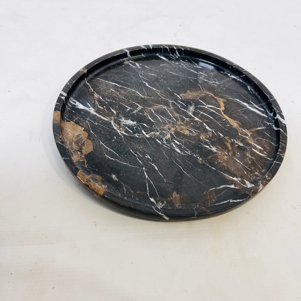 Elara Noir Plate