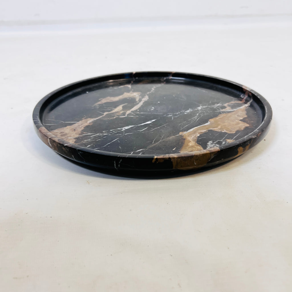 Elara Umbra Plate