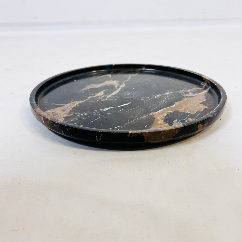 Elara Umbra Plate