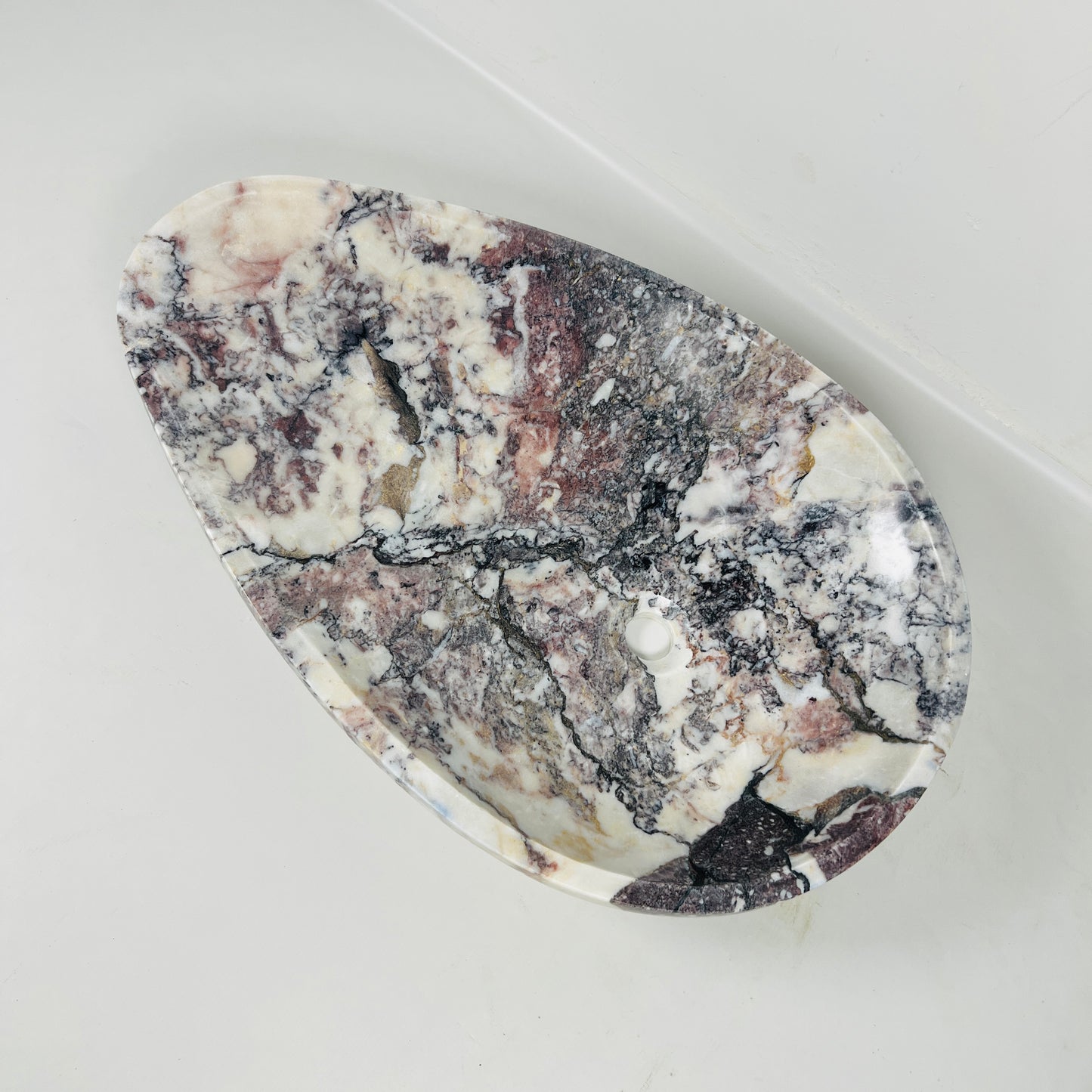 Teardrop Sink - Red & White