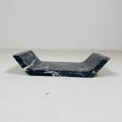 Curved Tray