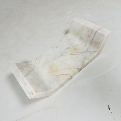 Curved Tray