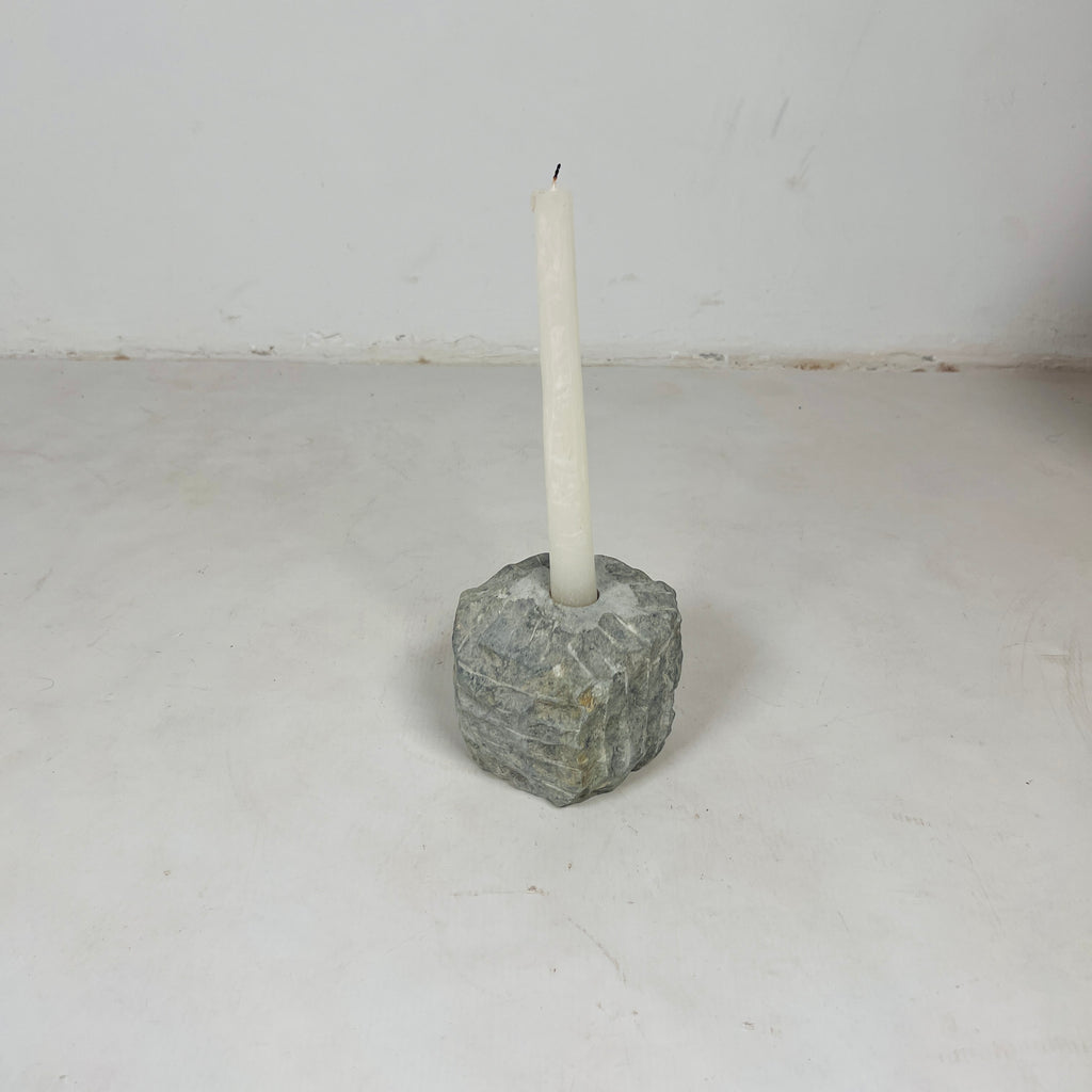 Vera Silk Candle Stand