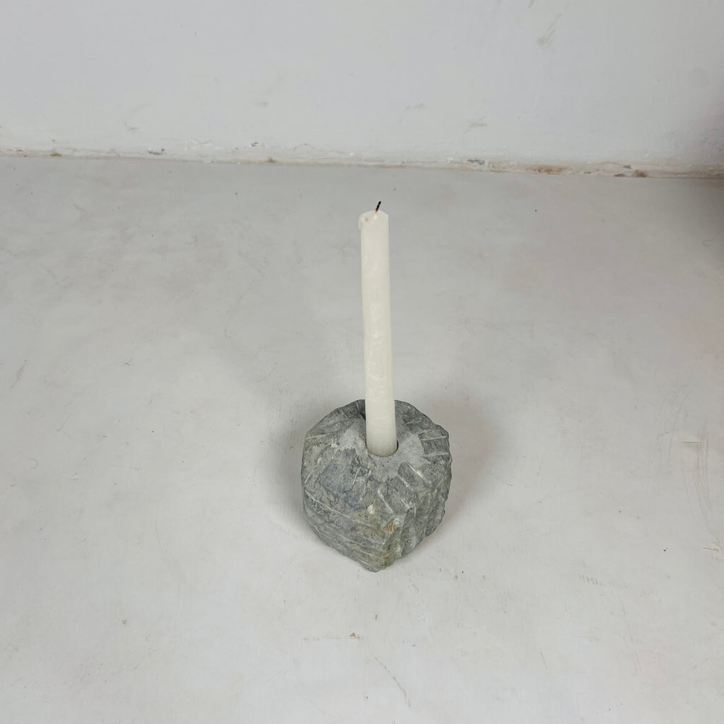 Vera Silk Candle Stand