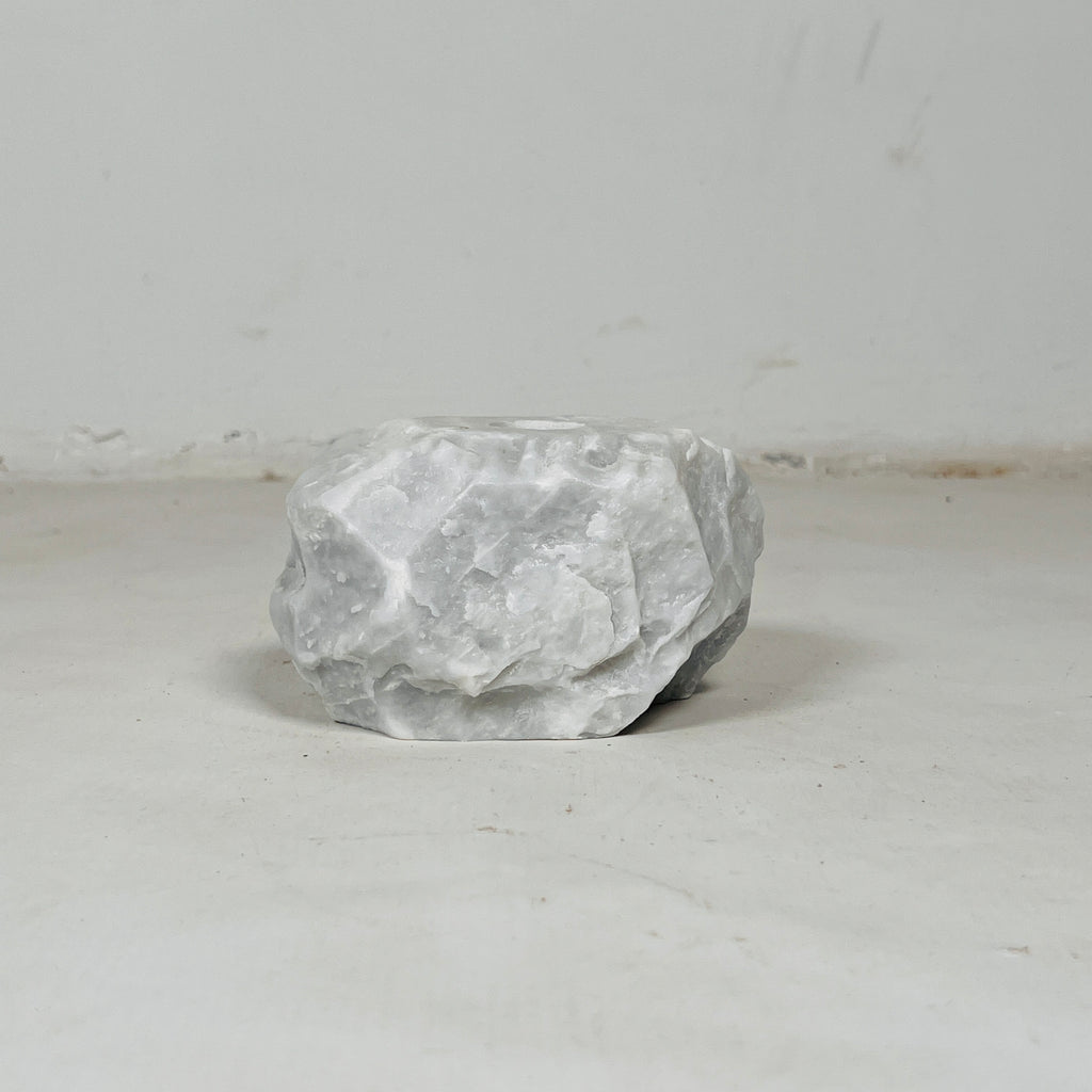 Vera Shell Candle Stand