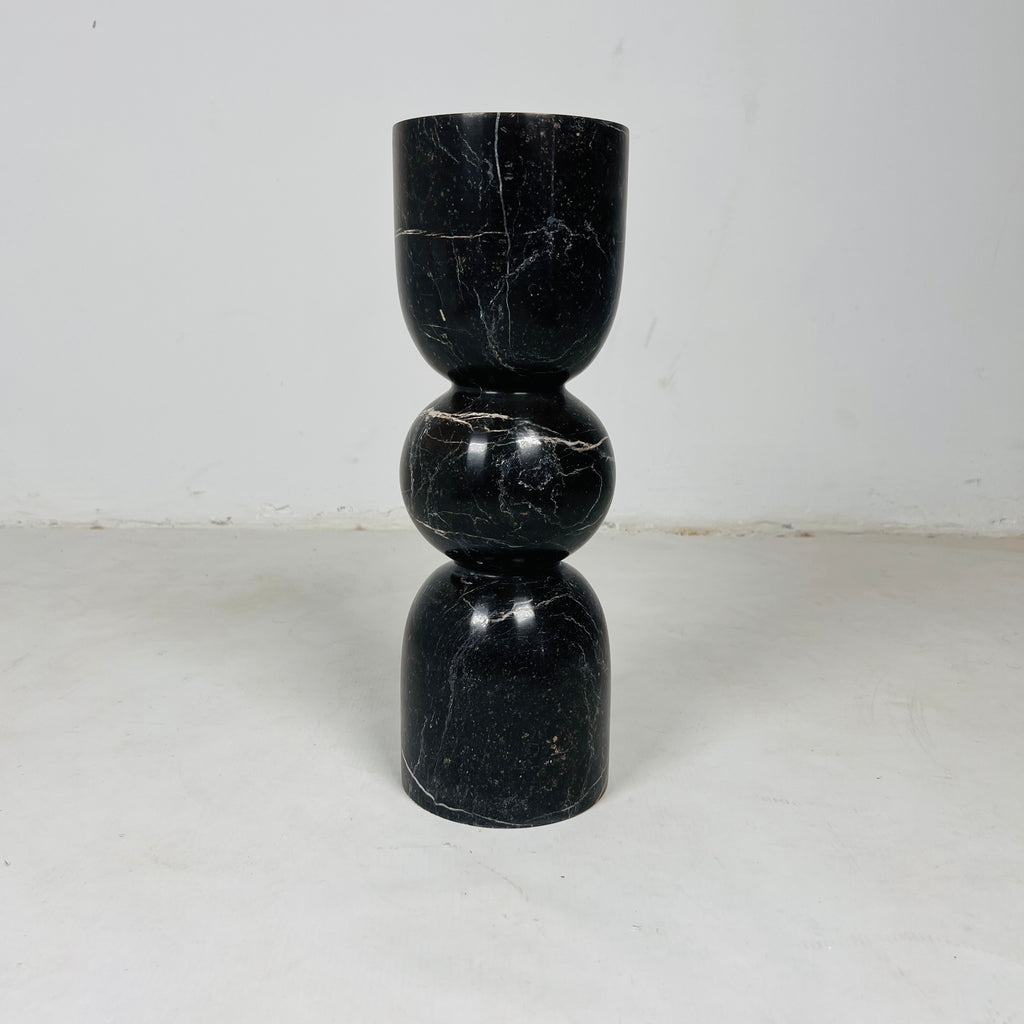 Ebon Shell Candle Stand