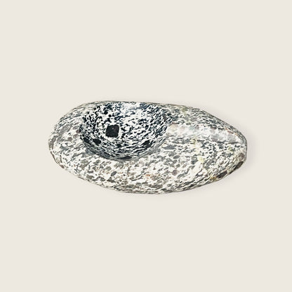 Grain Spotted Ash Tray - River Stone