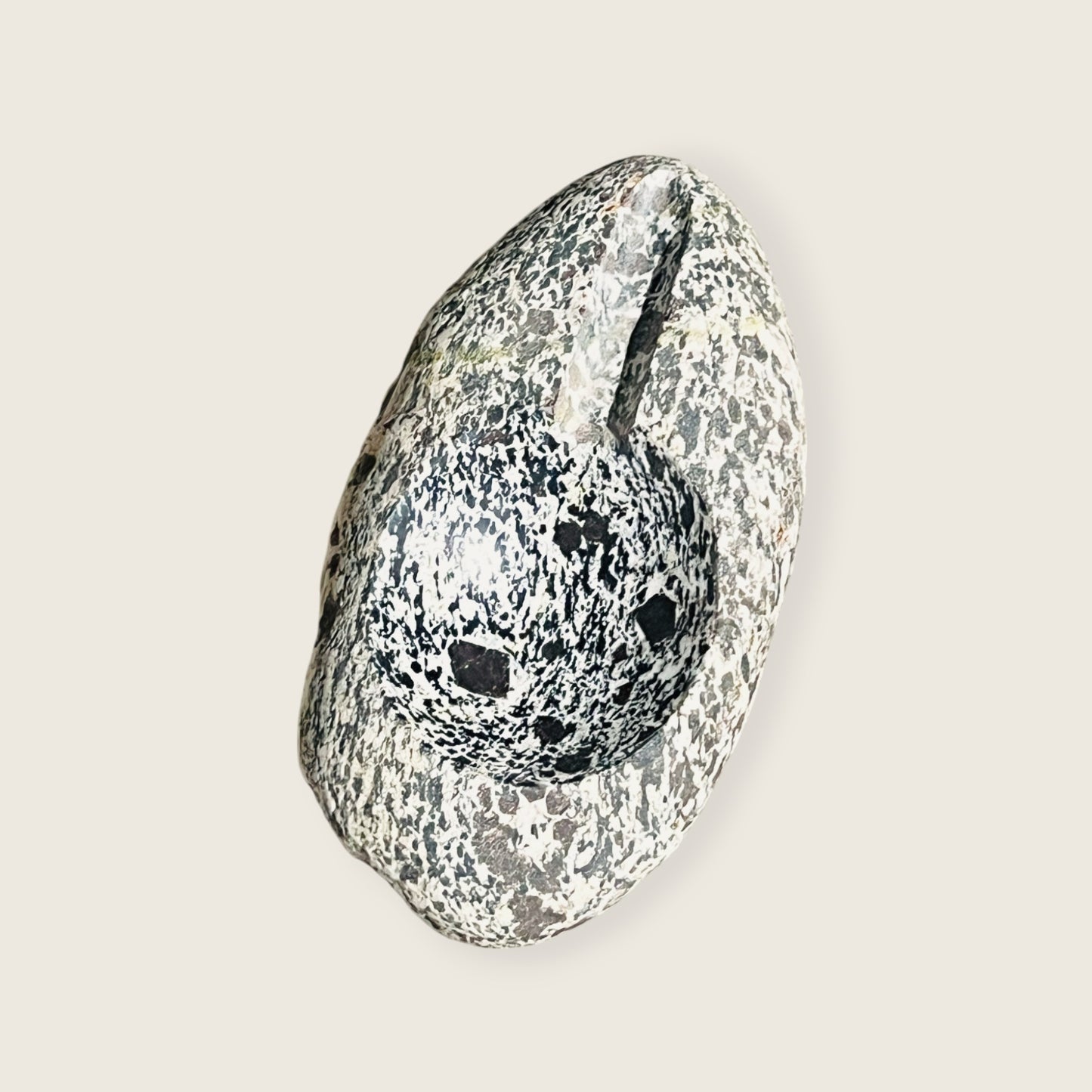 Grain Spotted Ash Tray - River Stone