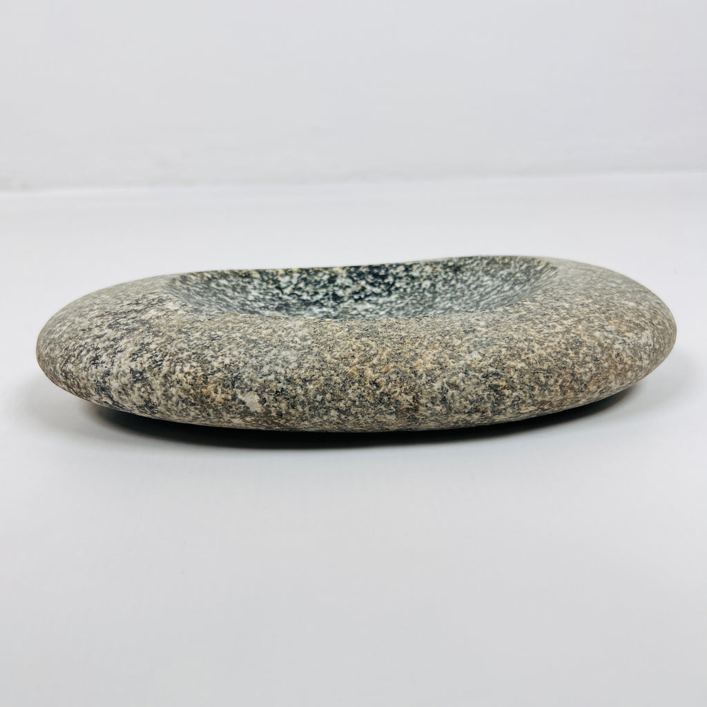 Riverstone Stone Pebble Spotted Soap Dish