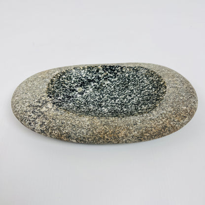 Pebble Spotted Soap Dish - Riverstone