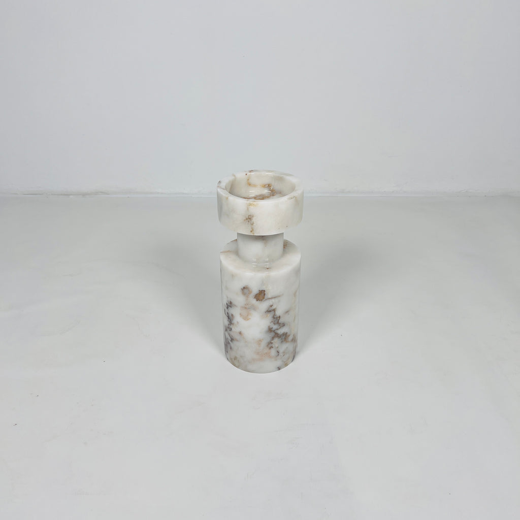 Cup Top White Veined Candle Stand