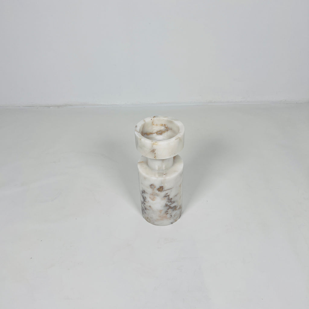 Cup Top White Veined Candle Stand