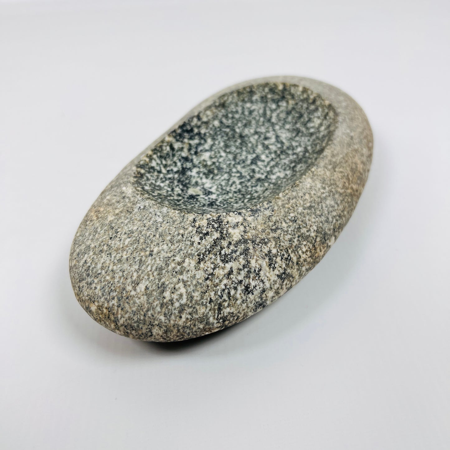 Pebble Spotted Soap Dish - Riverstone