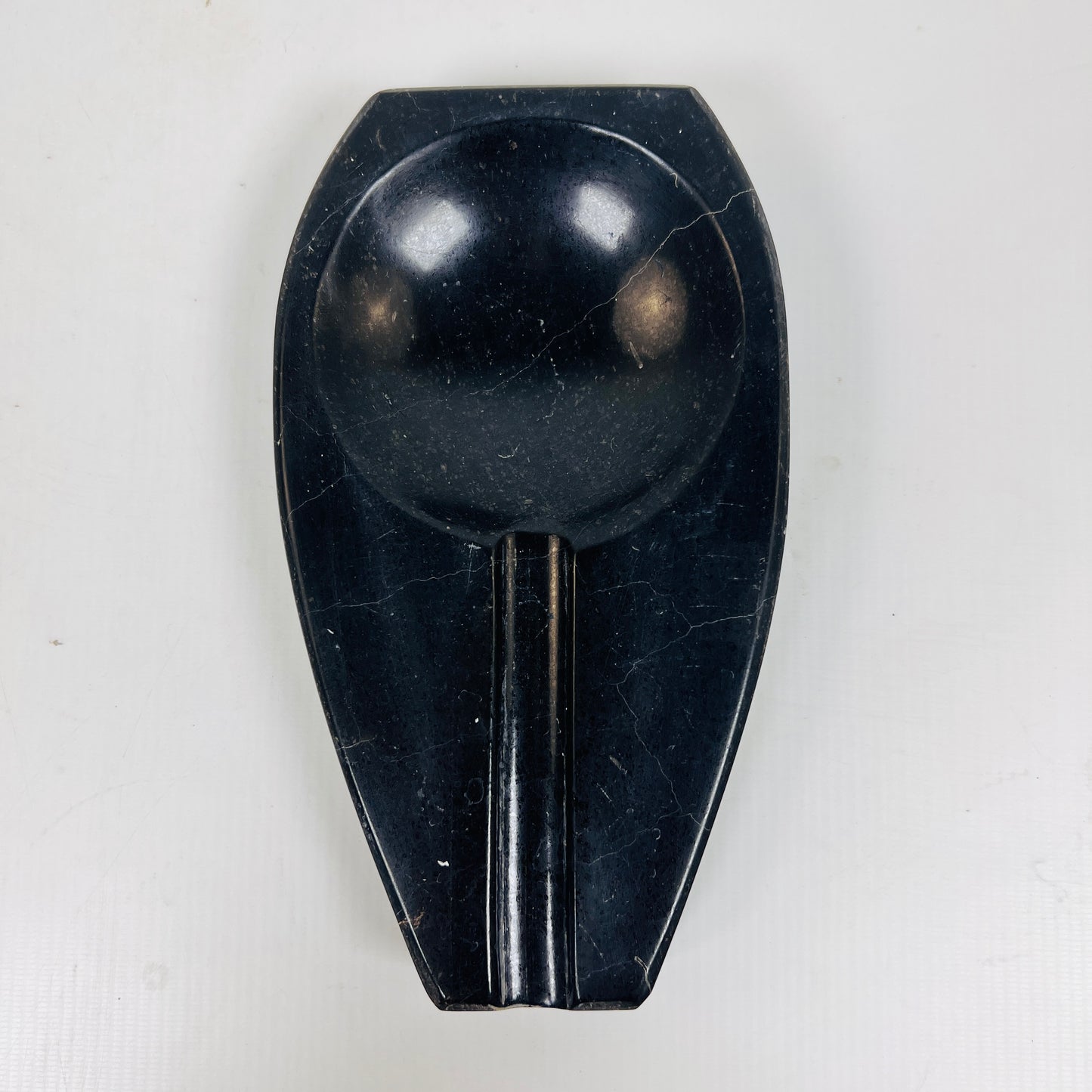Curved Marble Ash Tray - Black
