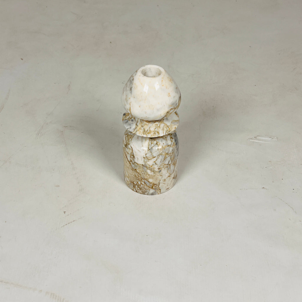 Eline Remis Candle Stand