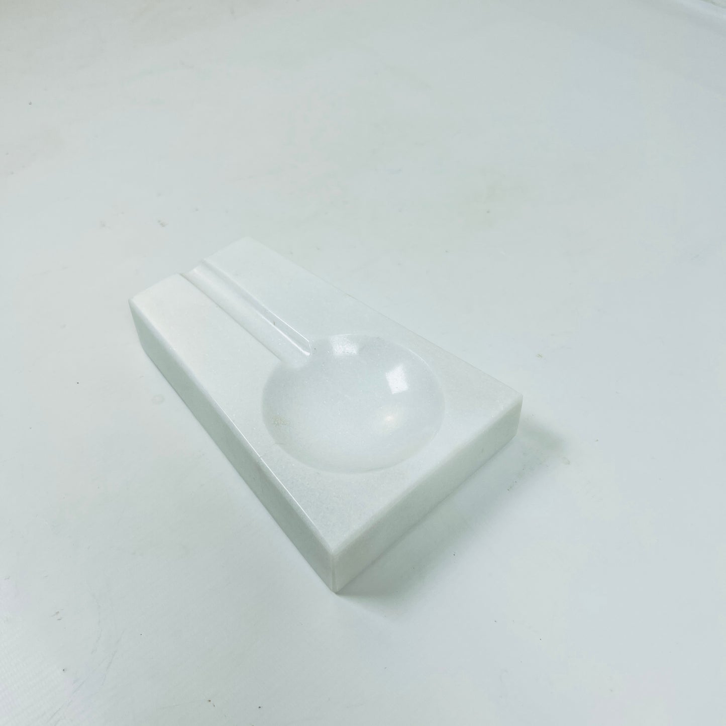 Minimal Marble Ash Tray - White