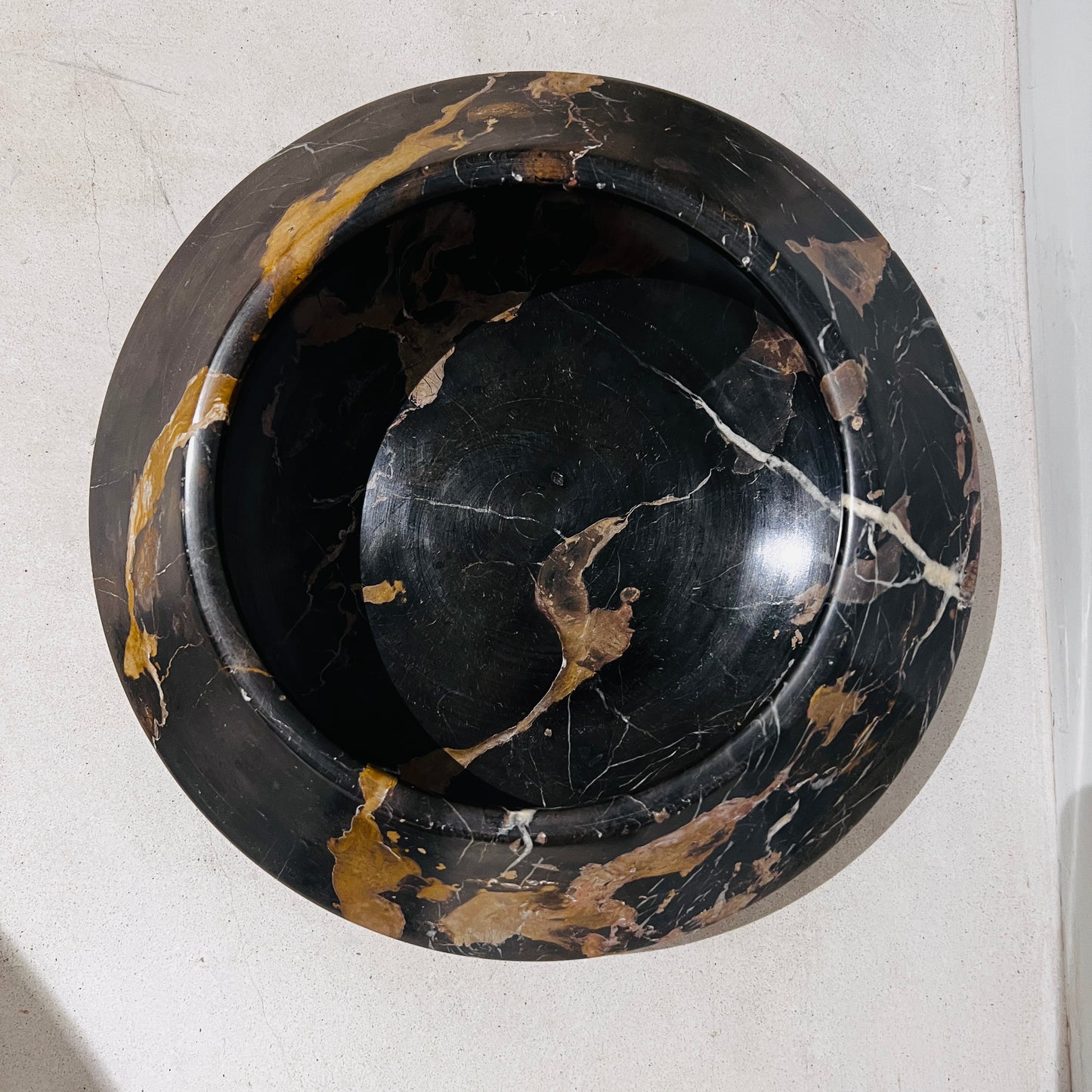 Eclipse Bowl - Black & Gold