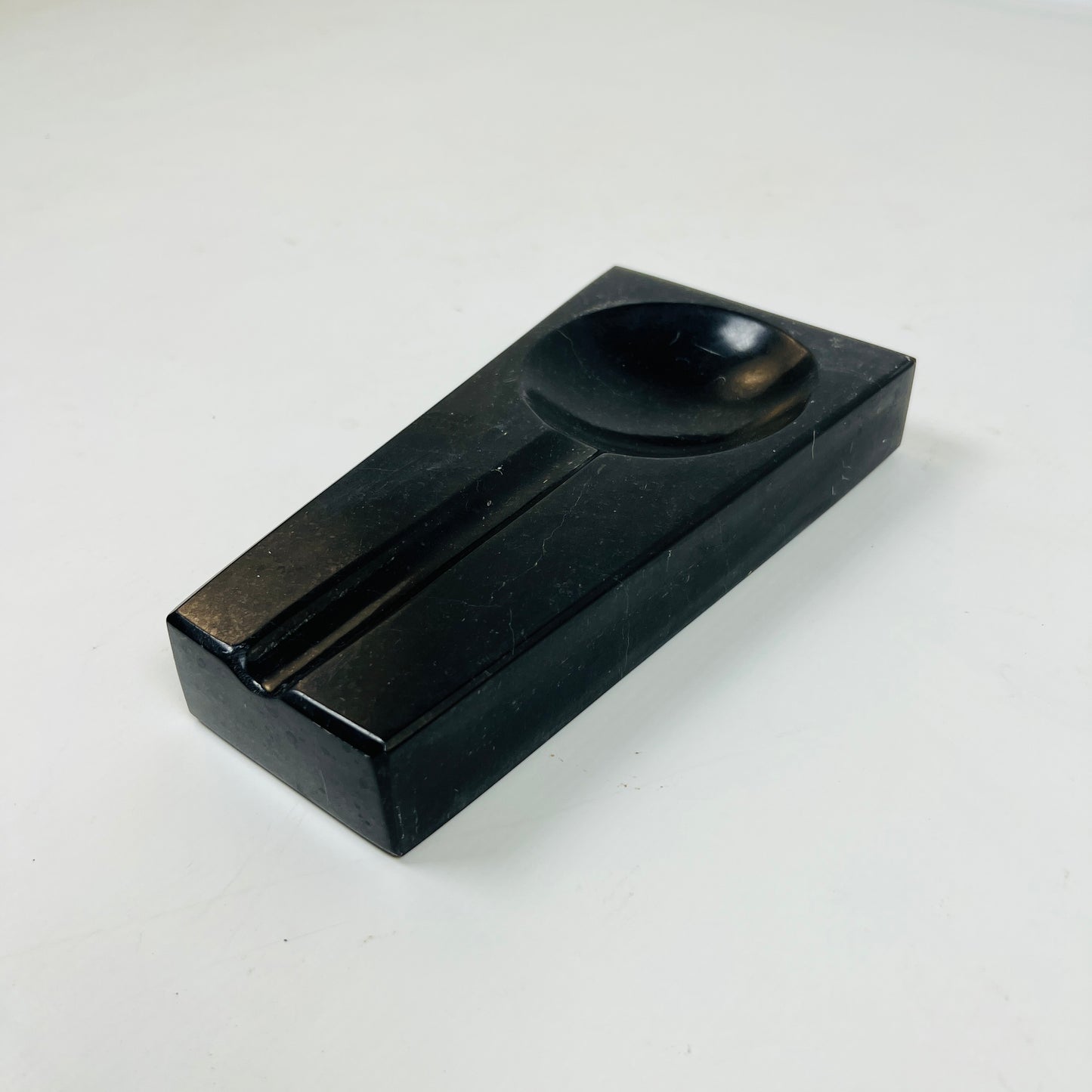 Minimal Marble Ash Tray - Black