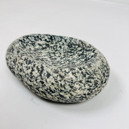Tuxedo Spotted Soap Dish - Riverstone