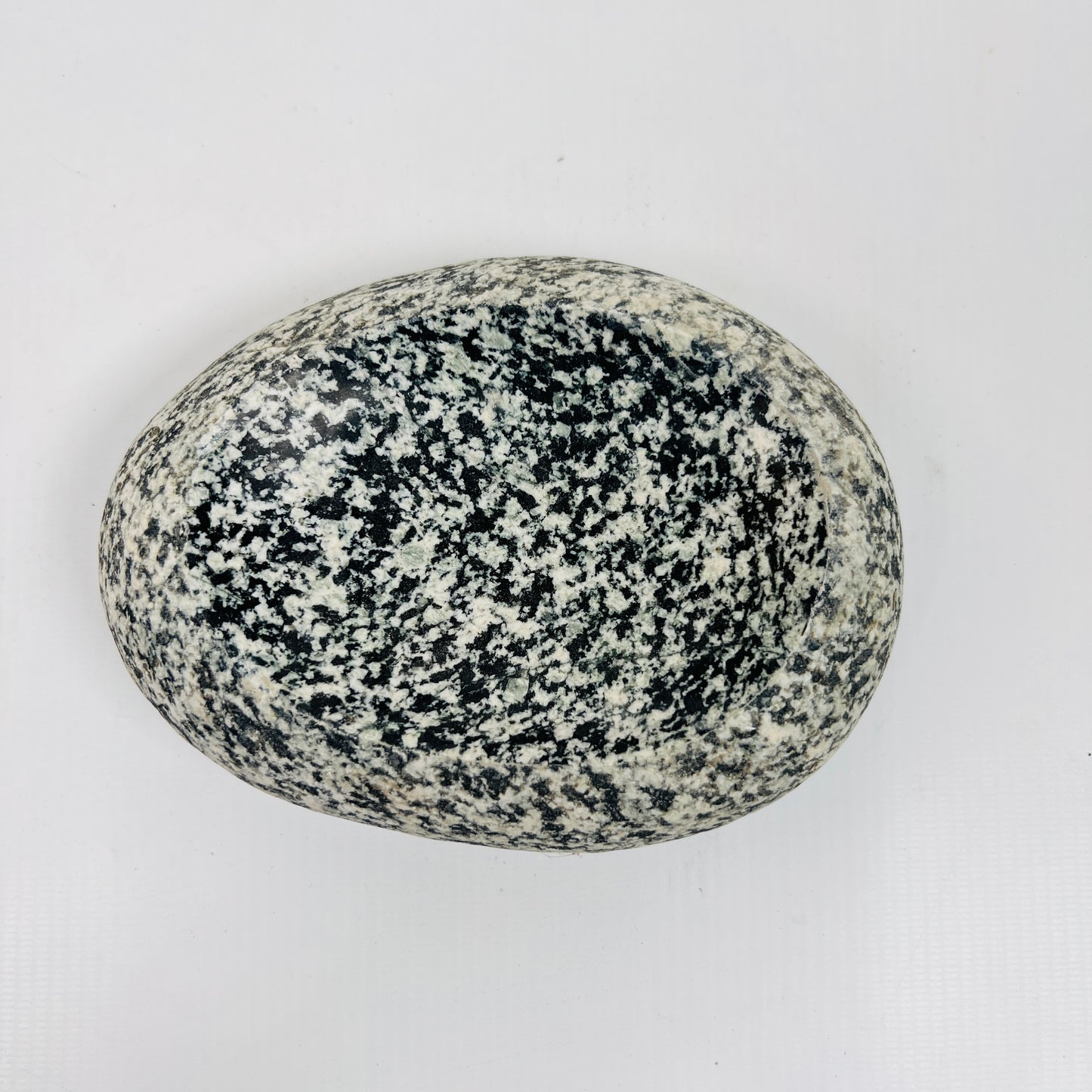 Tuxedo Spotted Soap Dish - Riverstone
