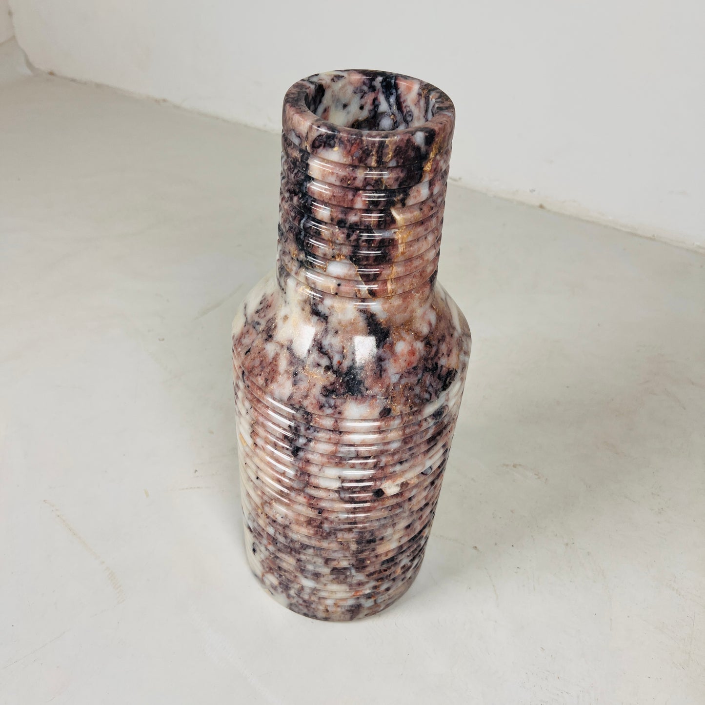 Grooved Marble Vase - Red & White