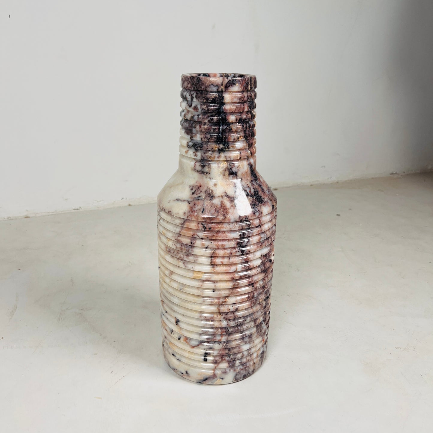 Grooved Marble Vase - Red & White