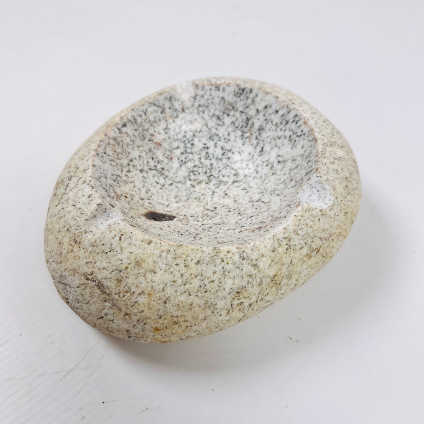 Spotted Eggshell Ash Tray -River Stone