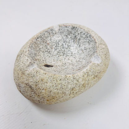 Spotted Eggshell Ash Tray -River Stone
