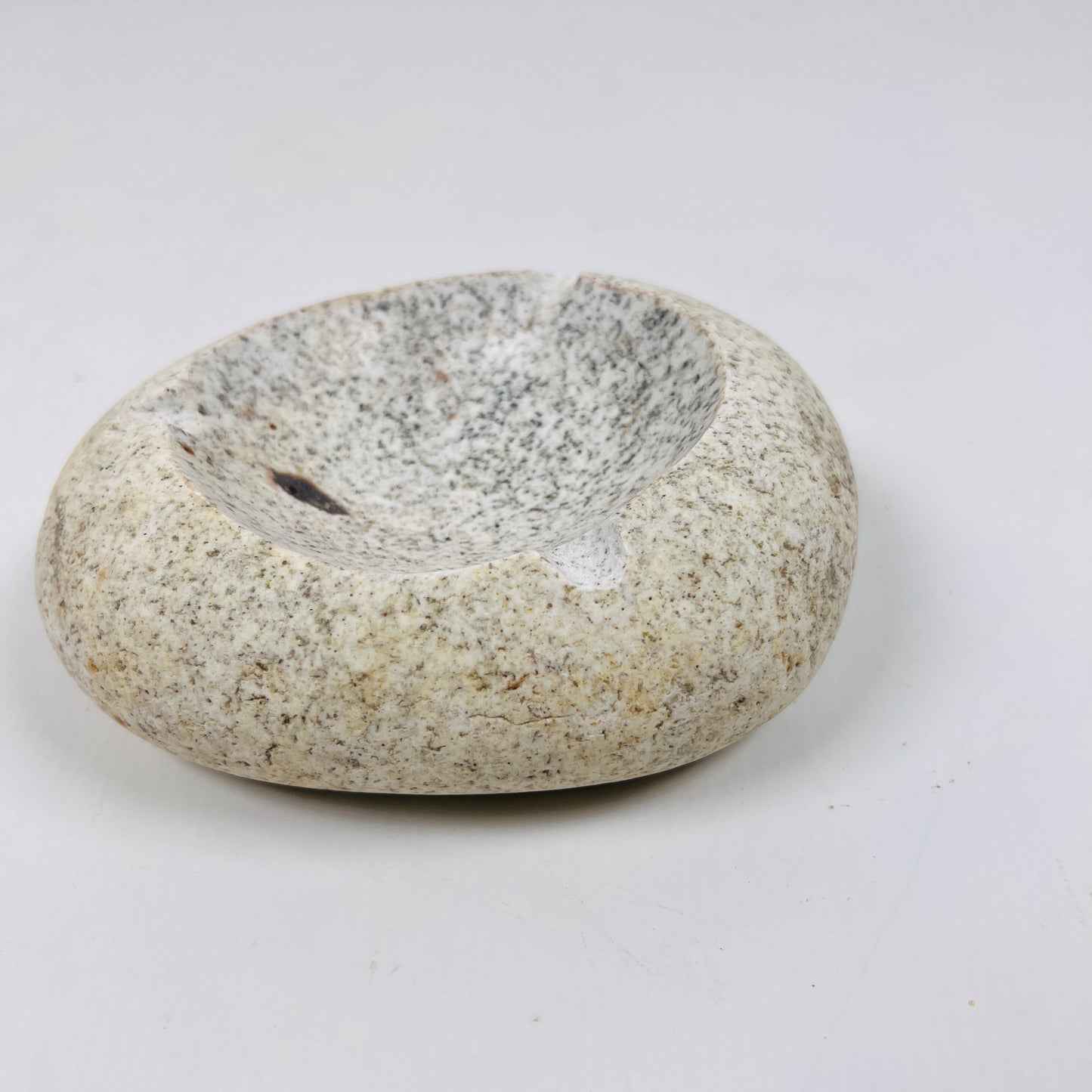 Spotted Eggshell Ash Tray -River Stone