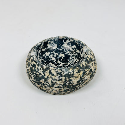 Black & White Specked Ash Tray - Riverstone