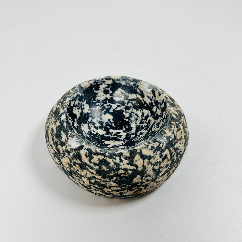 River Stone Black And White Specked Ash Tray