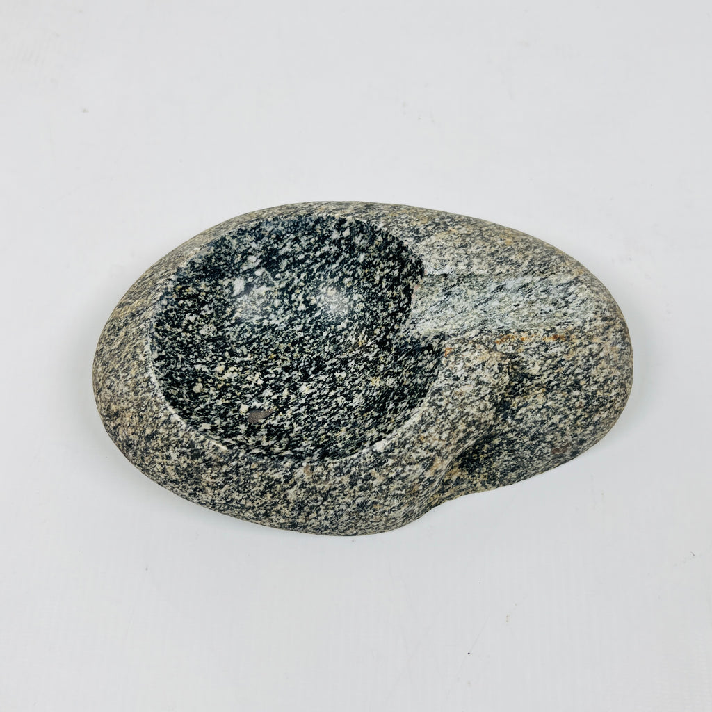 River Stone Pepper Spotted Ash Tray