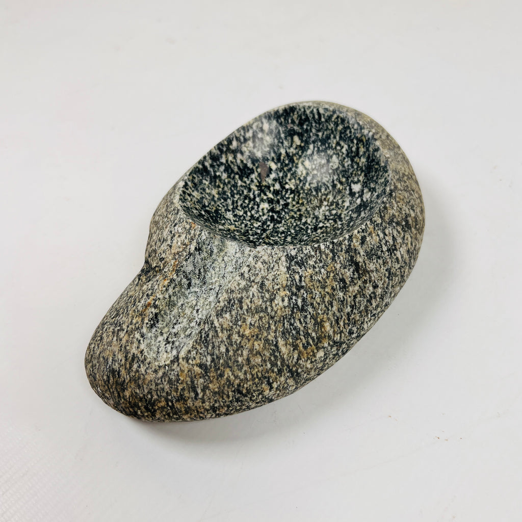 River Stone Pepper Spotted Ash Tray