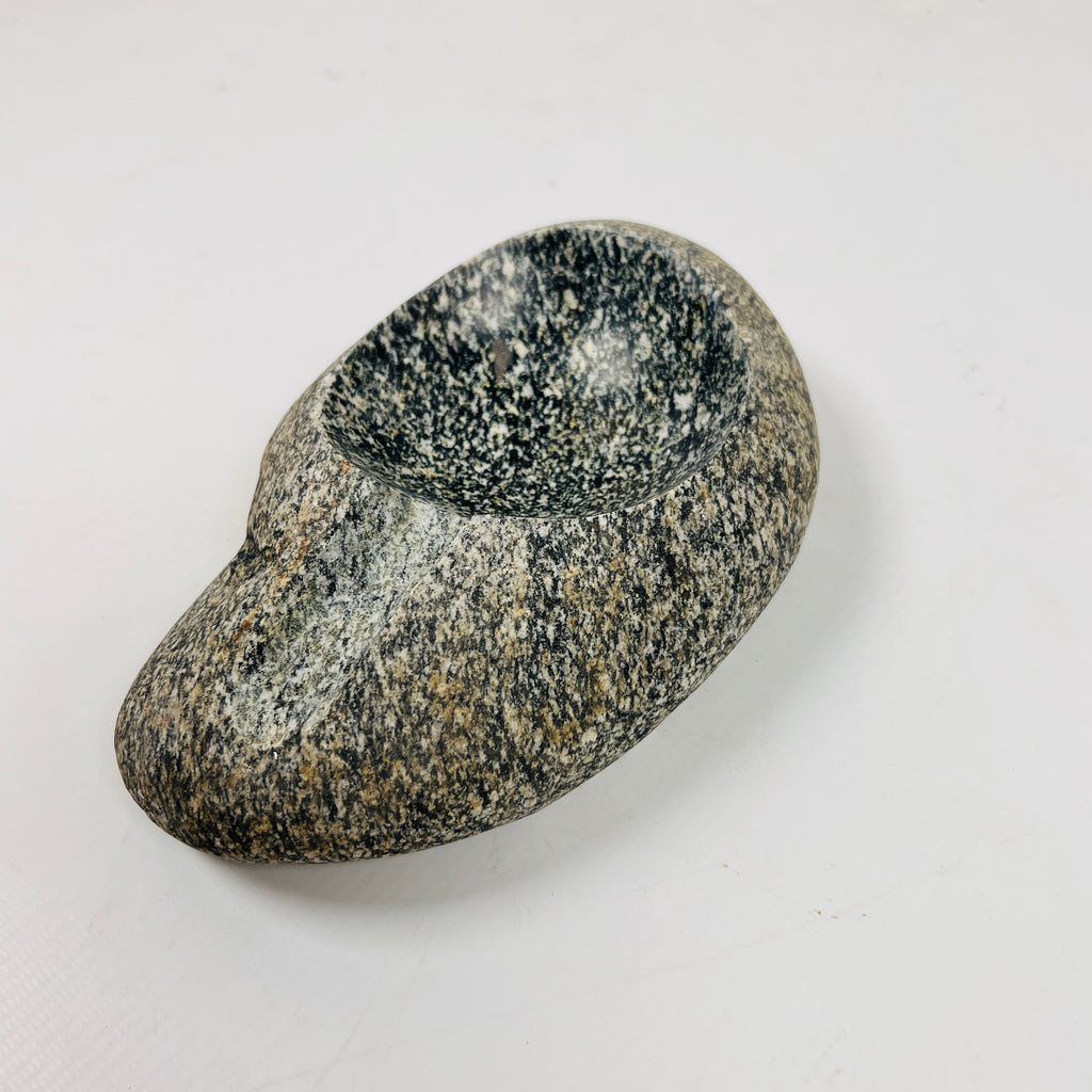 River Stone Pepper Spotted Ash Tray