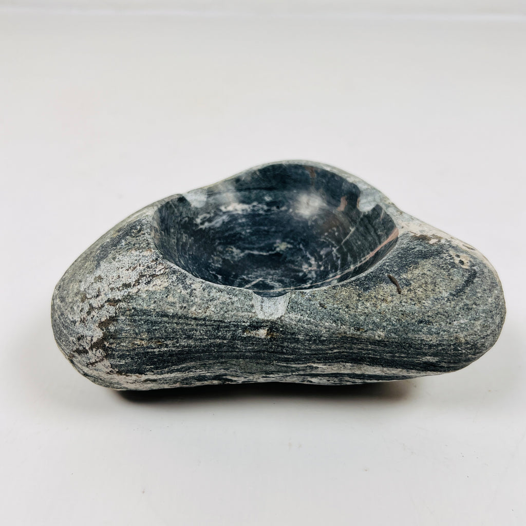 River Stone Triangular Ringed Ash Tray