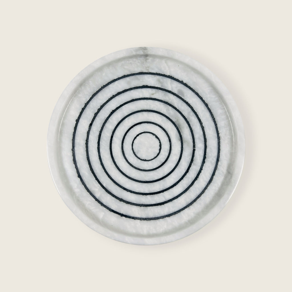 Grey With Black Concentric Circles Marble Plate