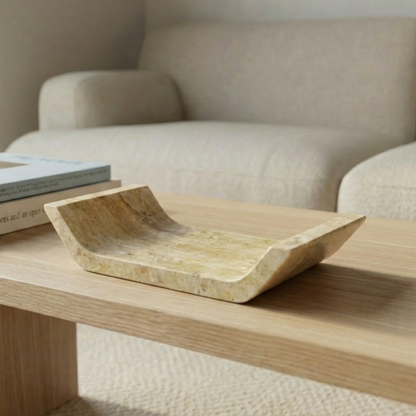 Curved Tray