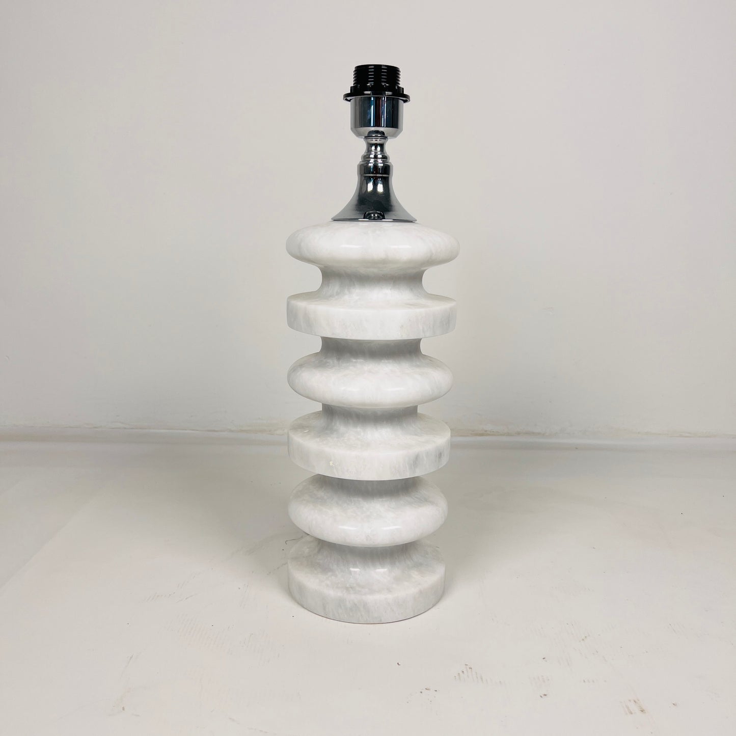 Vertebrae Table Lamp - Gray