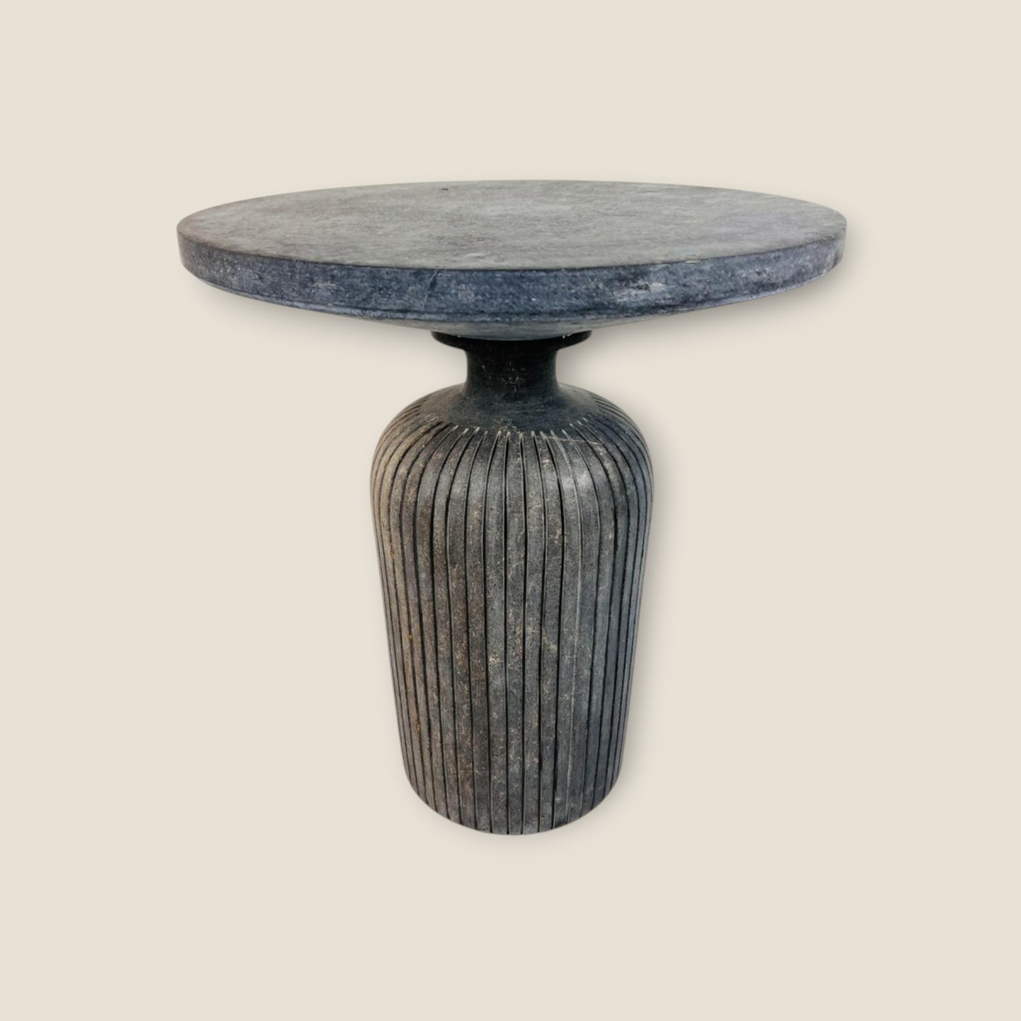 Cylindrical Table - Black