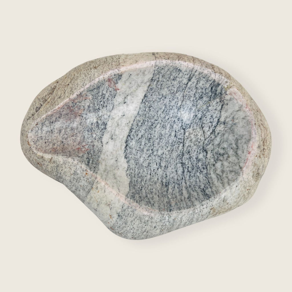 River Stone Light Grey Streaked Ash Tray