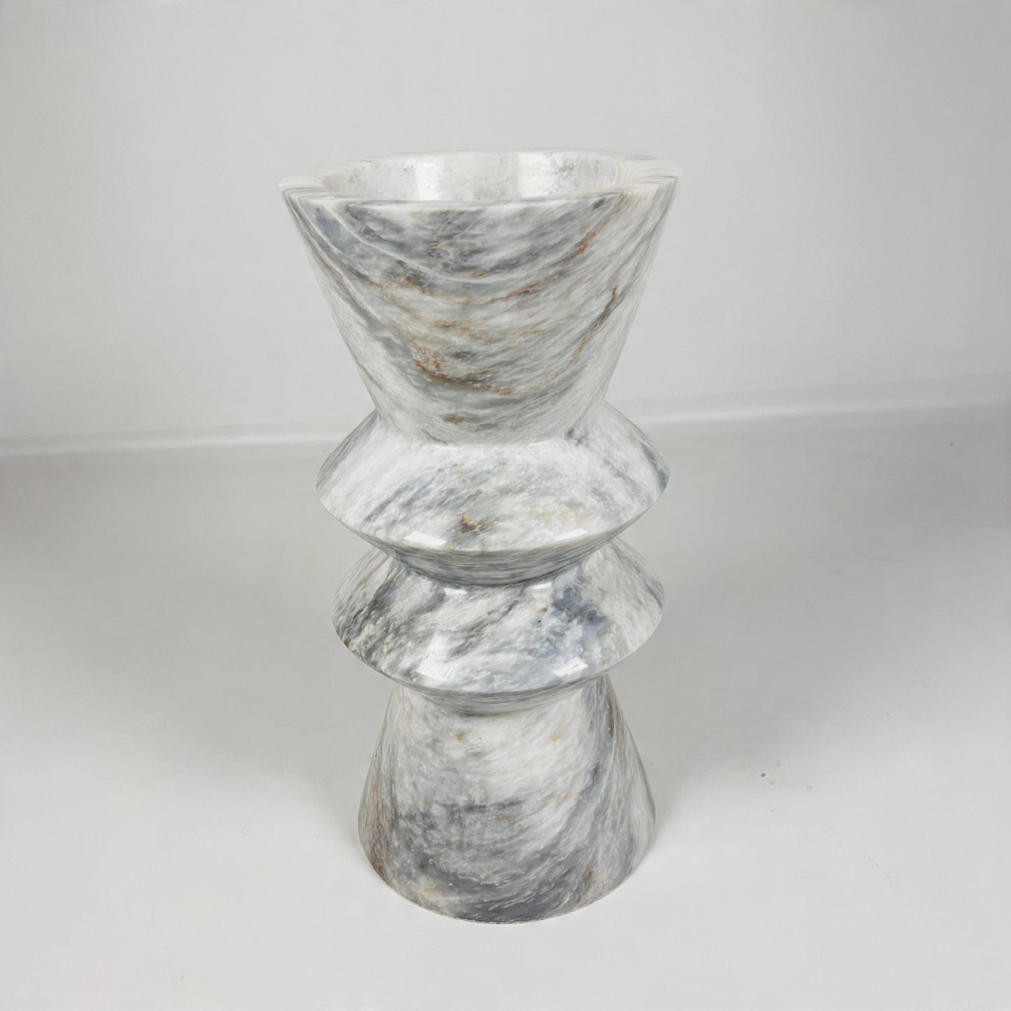 Pristine Vase - Gray