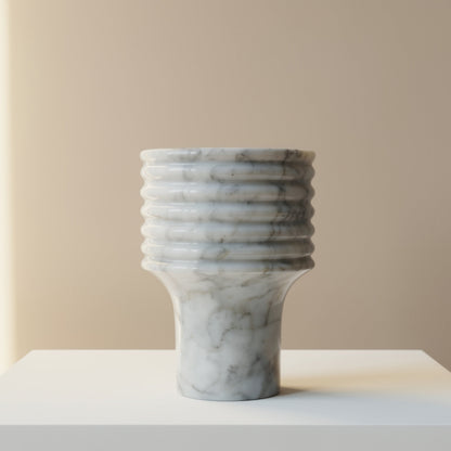 Echo Vase - Gray