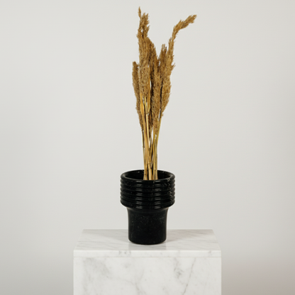 Echo Vase - Black