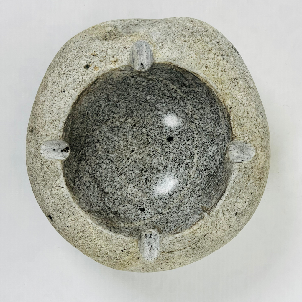 River Stone Black Dotted Ash Tray