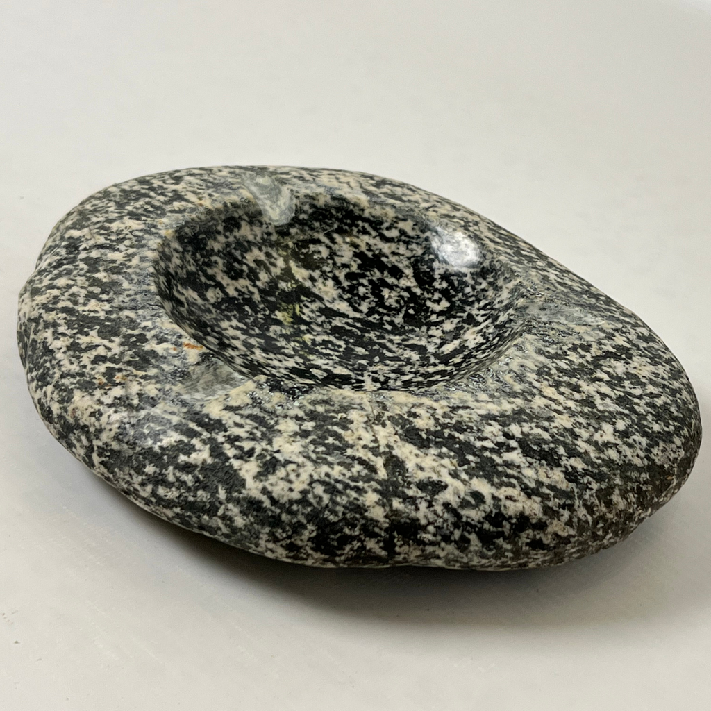 River Stone White Speckled Ash Tray