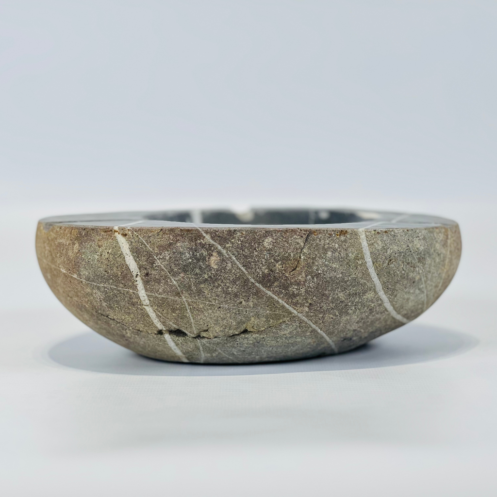 River Stone Lined Ash Tray