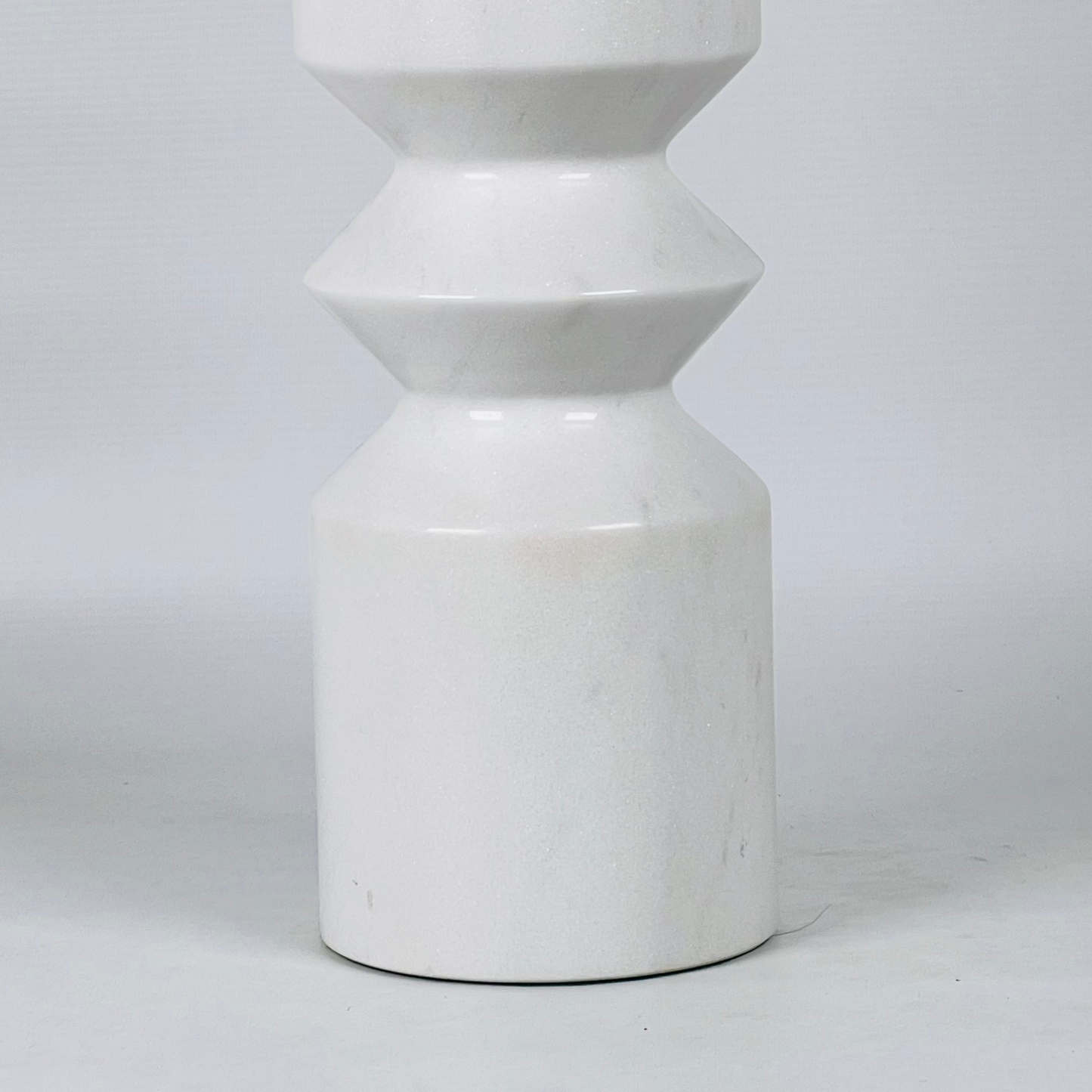 Bulged Disc Candle Stand - White