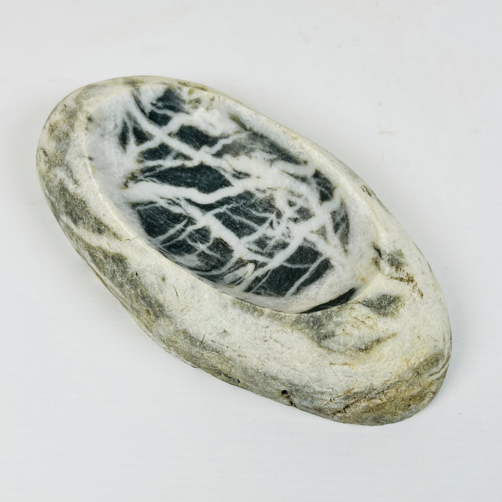 River Stone Black Webbed Soap Dish