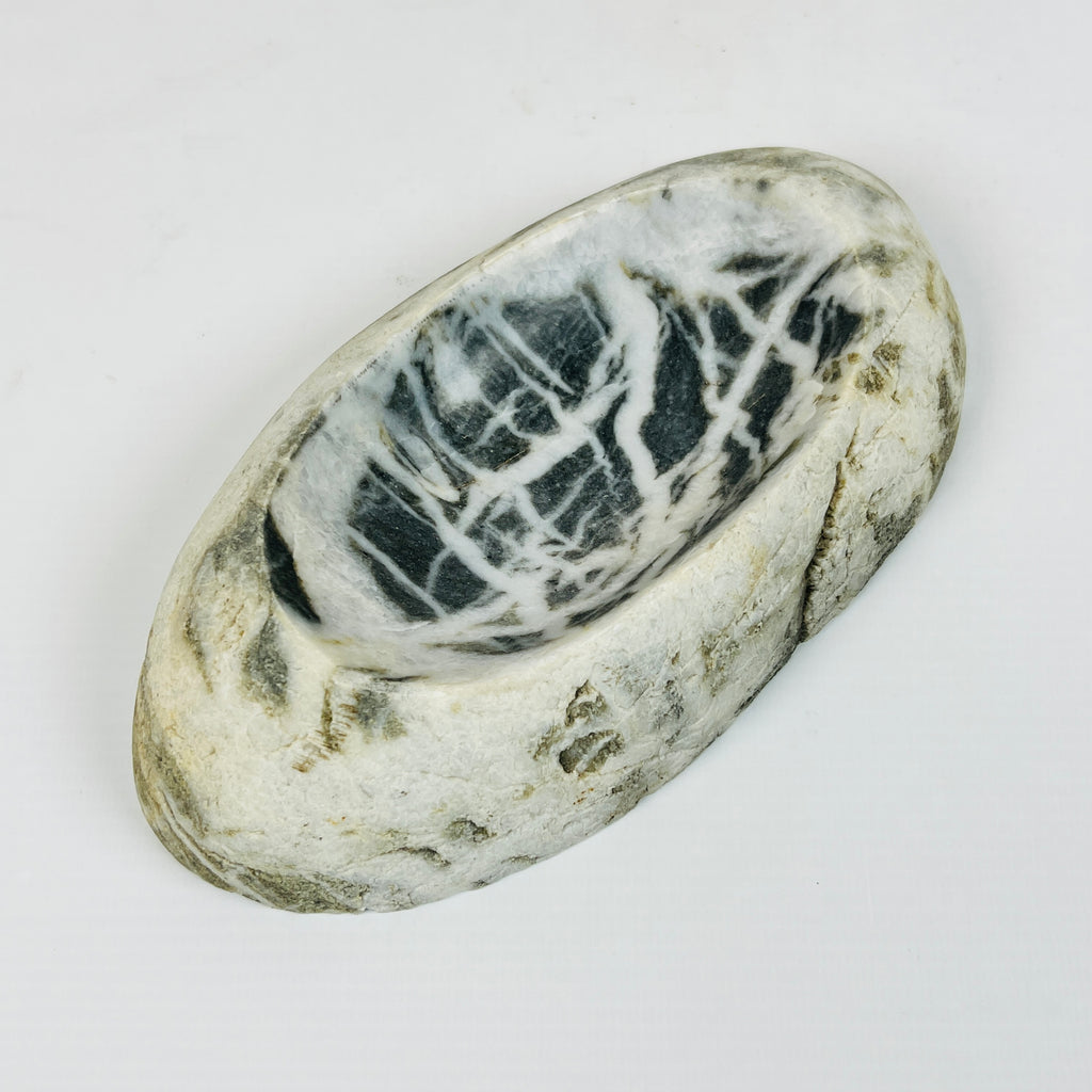 River Stone Black Webbed Soap Dish