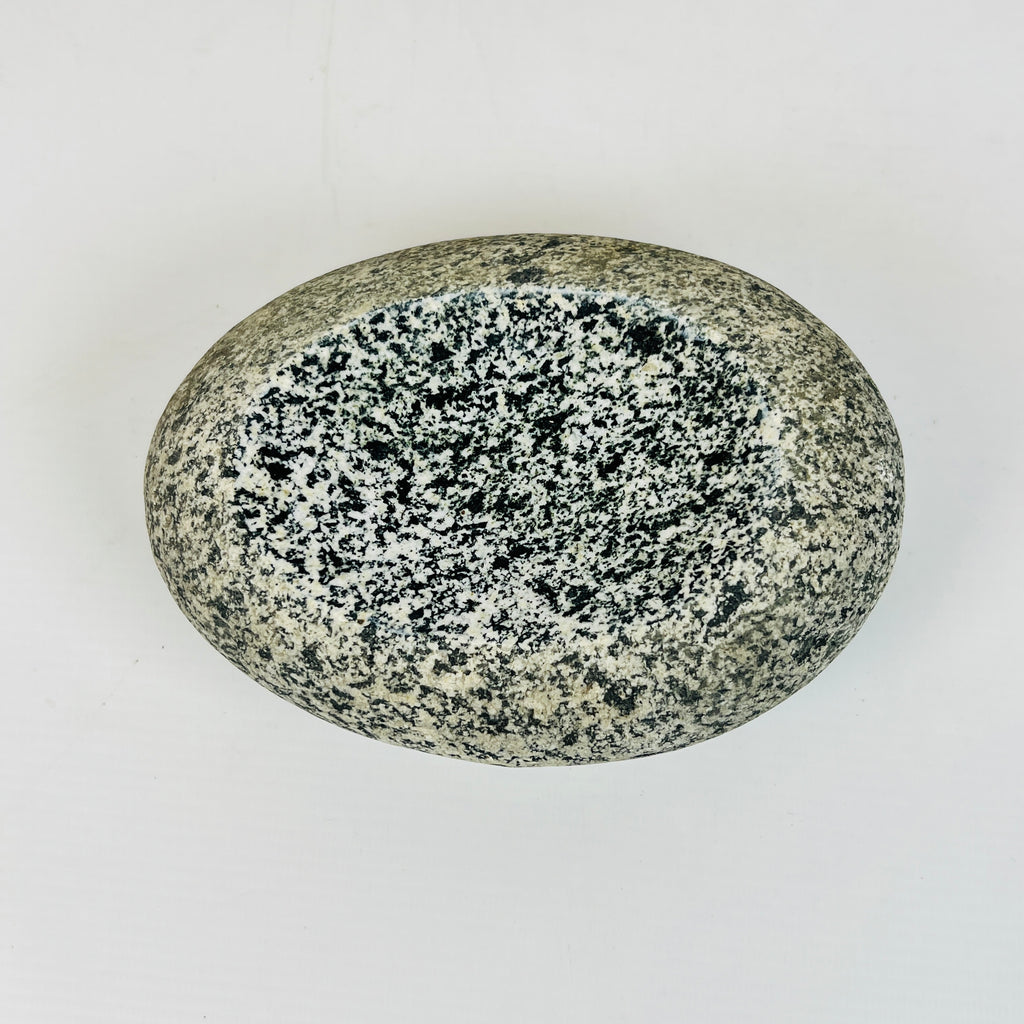 River Stone Black And White Soap Dish